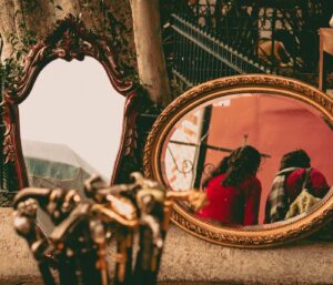 Heures miroirs : 12 significations cachées (guide complet)